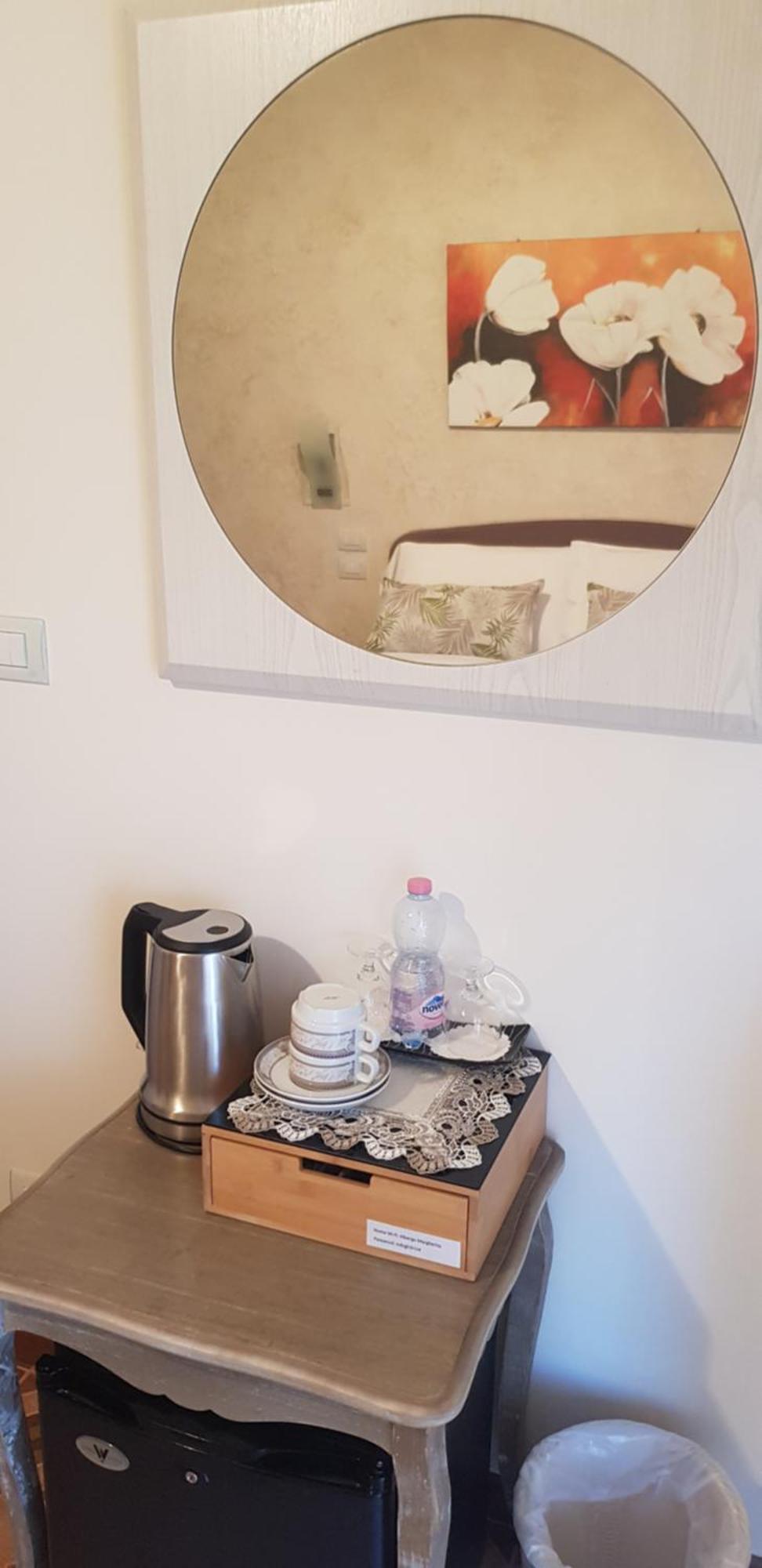 Hotel Margherita Meuble Sirmione Quarto foto